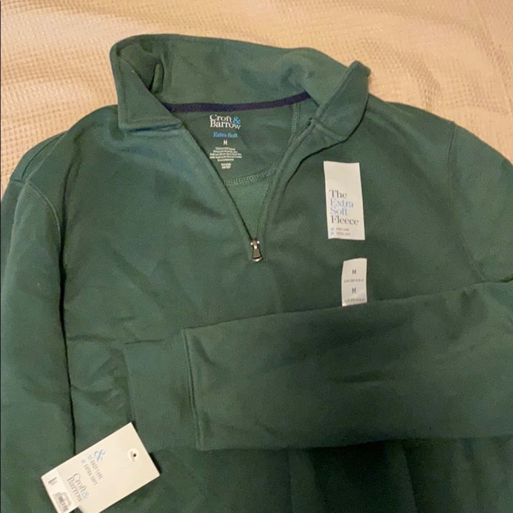 Men’s extra soft green pullover